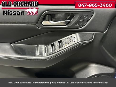 Used 2024 Nissan Rogue SL w/ SL Premium Package AWD/4WD image 9