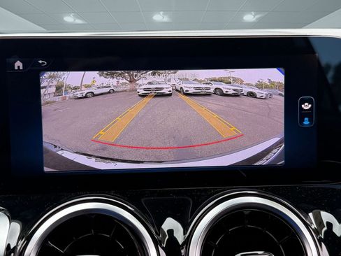 New 2026 Mercedes-Benz GLB 250 image 28