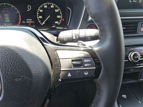 Used 2025 Honda Pilot EX-L image 22