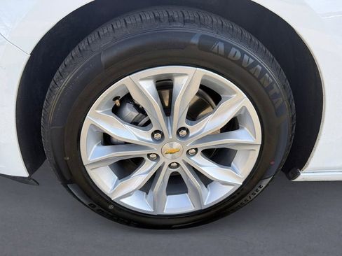 Used 2024 Chevrolet Malibu LT image 9