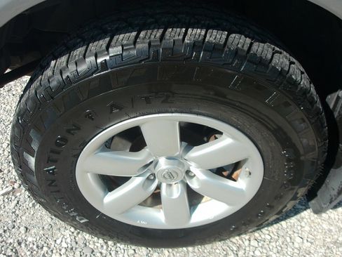 Used 2008 Nissan Titan LE RWD image 45