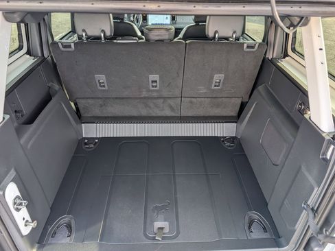 Used 2024 Ford Bronco Badlands AWD/4WD image 12