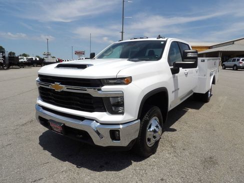 Used 2024 Chevrolet Silverado 3500 LT w/ Convenience Package AWD/4WD image 69
