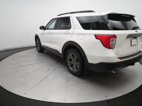 Used 2021 Ford Explorer XLT w/ XLT Sport Appearance Package image 37