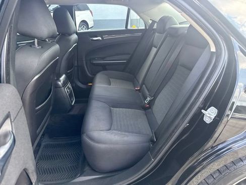 Used 2018 Chrysler 300 Touring w/ Sport Appearance Package RWD image 32
