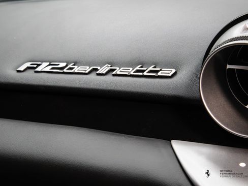 Used 2015 Ferrari F12 Berlinetta RWD image 16