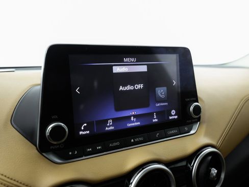 Used 2020 Nissan Sentra SV w/ SV Premium Package FWD image 23