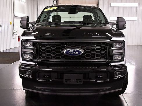 New 2026 Ford F250 XL image 2