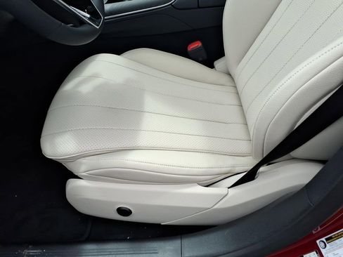 New 2026 Mercedes-Benz E 350 4MATIC Sedan image 15