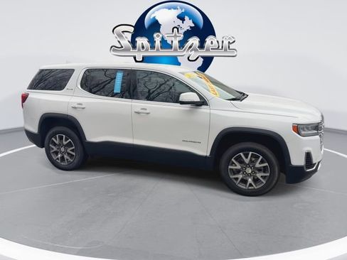 Used 2023 GMC Acadia SLE image 2