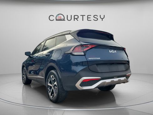 Used 2024 Kia Sportage EX image 2