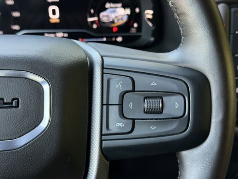 Used 2023 GMC Yukon Denali AWD/4WD image 38