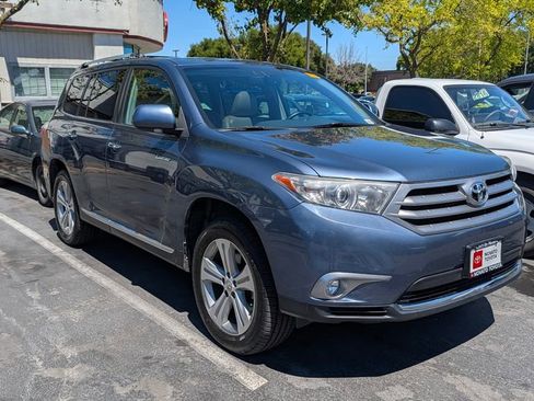 Used 2013 Toyota Highlander Limited AWD/4WD image 8
