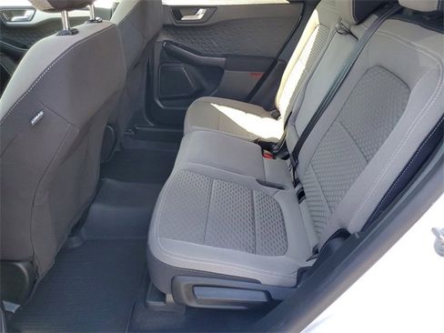 Used 2020 Ford Escape SE image 11