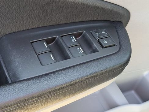 Used 2016 Honda Pilot Elite image 11