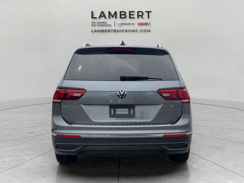 Used 2023 Volkswagen Tiguan SE AWD/4WD image 4