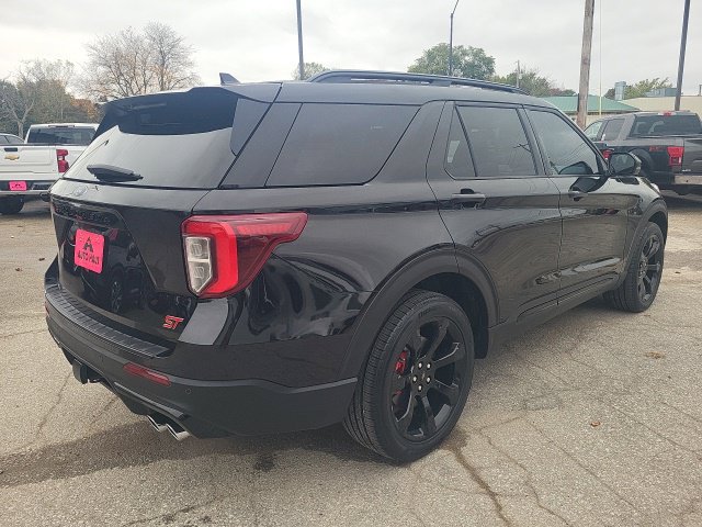 Used 2023 Ford Explorer ST w/ Technology Package AWD/4WD image 15