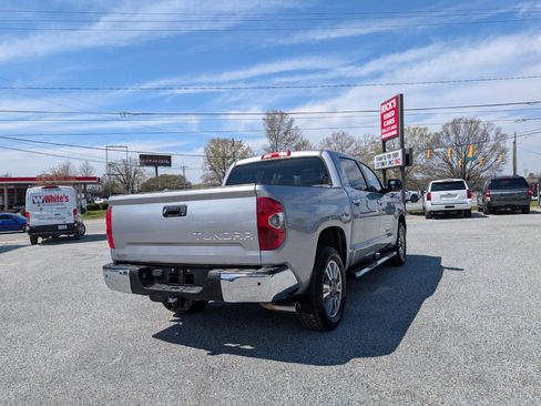 Used 2014 Toyota Tundra Limited w/ Limited Premium Package image 4