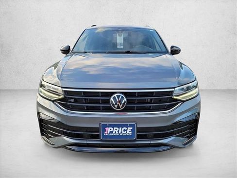 Used 2022 Volkswagen Tiguan SE R-Line FWD image 2