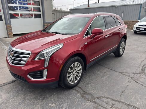 Used 2019 Cadillac XT5 Luxury FWD image 2