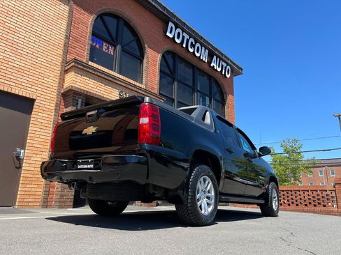 Used 2011 Chevrolet Avalanche LT AWD/4WD image 11