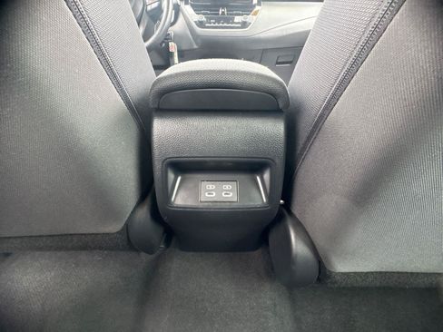 Used 2024 Toyota Corolla LE FWD image 12