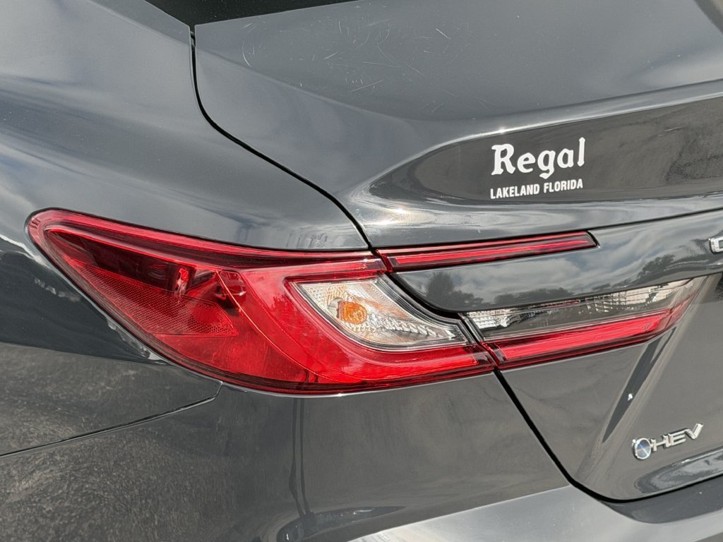 Used 2025 Toyota Camry LE FWD image 11