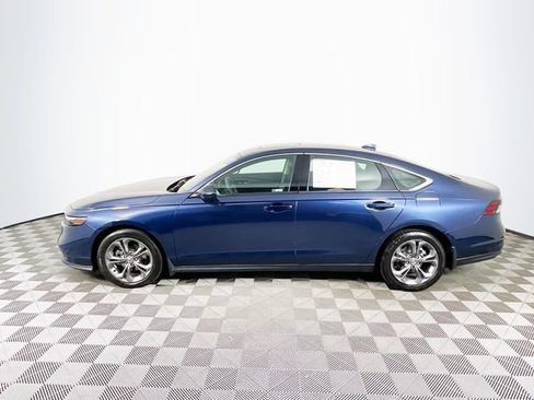 Used 2023 Honda Accord EX image 5