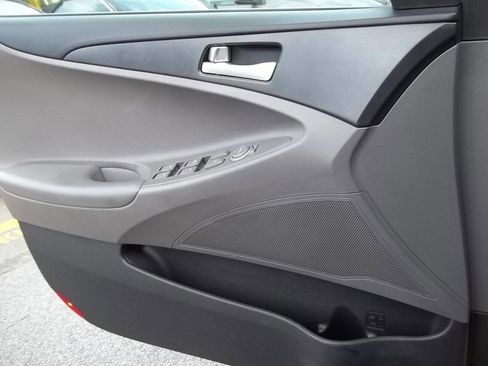 Used 2012 Hyundai Sonata GLS image 14