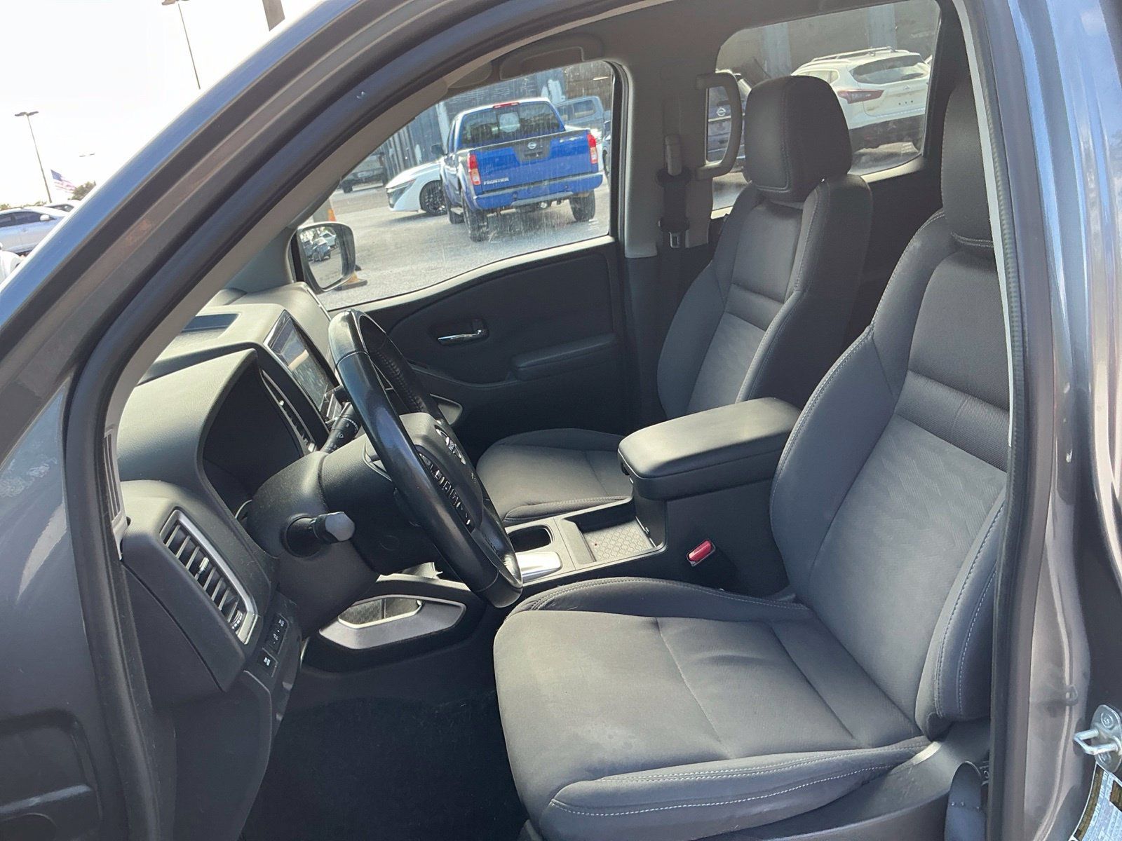 Certified 2022 Nissan Frontier SV AWD/4WD image 14