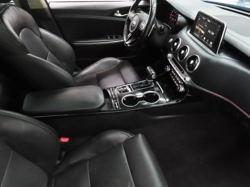 Used 2018 Kia Stinger Premium AWD/4WD image 26