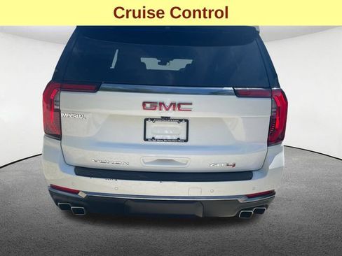 Certified 2025 GMC Yukon XL AT4 w/ LPO, Floor Liner Package AWD/4WD image 11