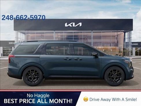 Used 2025 Kia Carnival SX Prestige image 7