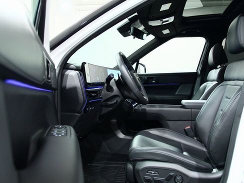 Used 2024 Hyundai Santa Fe Calligraphy image 19