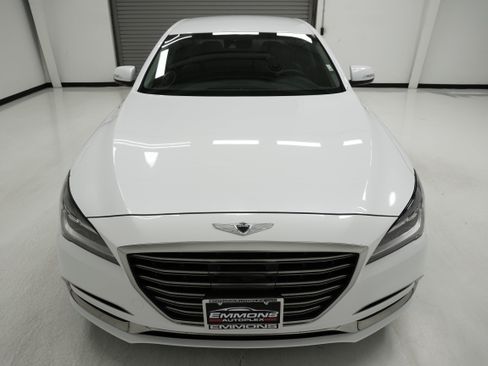 Used 2018 Genesis G80 3.8 RWD image 2