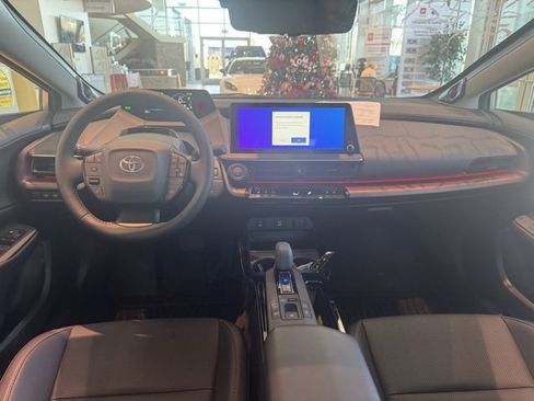 New 2025 Toyota Prius Plug-In Hybrid image 15