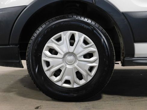 Used 2018 Ford Transit 150 XLT image 89