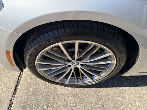 Used 2019 BMW 530i w/ Convenience Package image 14