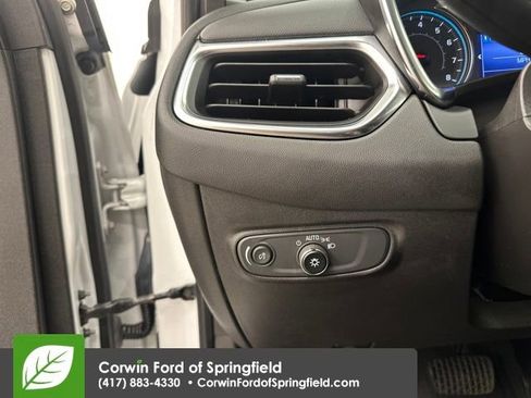 Used 2022 Chevrolet Equinox LT image 22