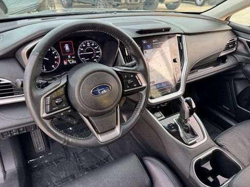 Used 2022 Subaru Outback Limited w/ Popular Package #2 image 3