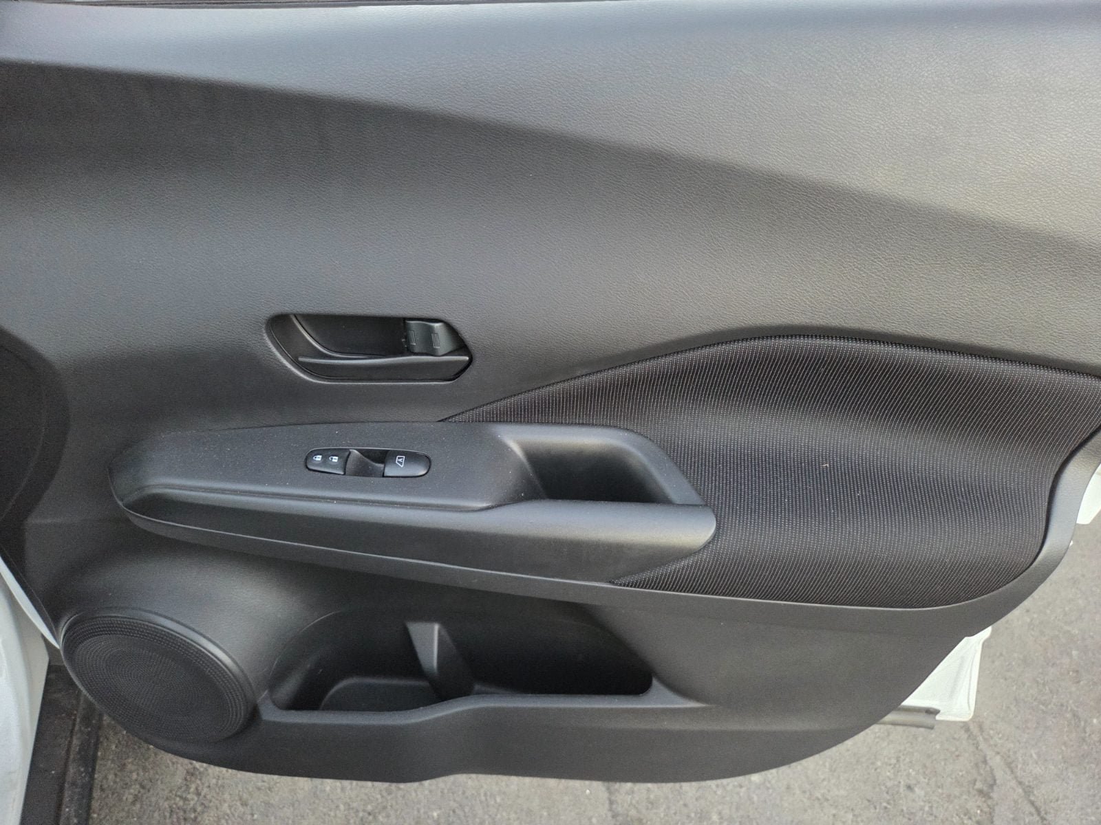 Used 2023 Nissan Kicks S FWD image 14