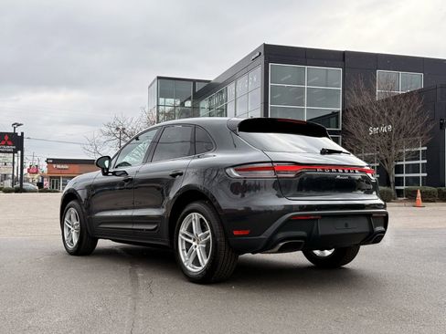 Used 2022 Porsche Macan AWD/4WD image 3