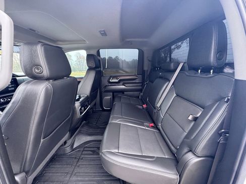 Used 2024 GMC Sierra 2500 Denali w/ Denali Reserve Package image 16