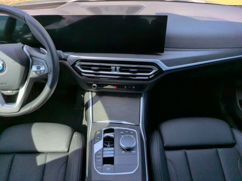 Used 2023 BMW 330i Sedan w/ Premium Package RWD image 34
