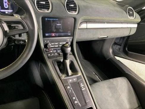 Certified 2024 Porsche 718 Cayman GT4 RS RWD image 14