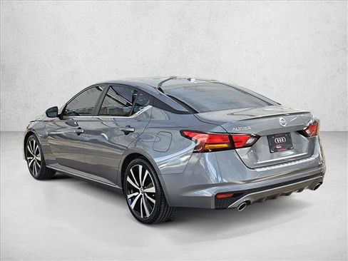 Used 2022 Nissan Altima 2.5 SR FWD image 7