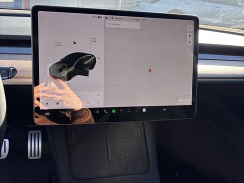 Used 2022 Tesla Model 3 Performance image 12