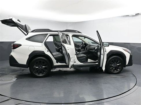 Used 2025 Subaru Outback Onyx Edition XT image 40