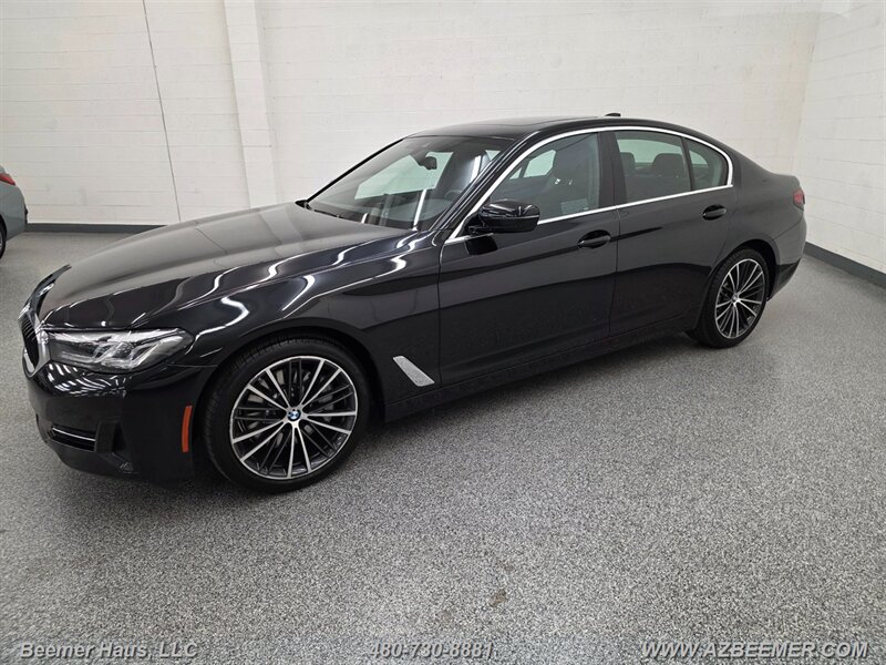 Used 2023 BMW 530i w/ Convenience Package RWD image 2