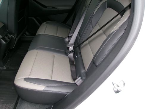 New 2026 Chevrolet Equinox LT w/ Convenience Package II FWD image 12